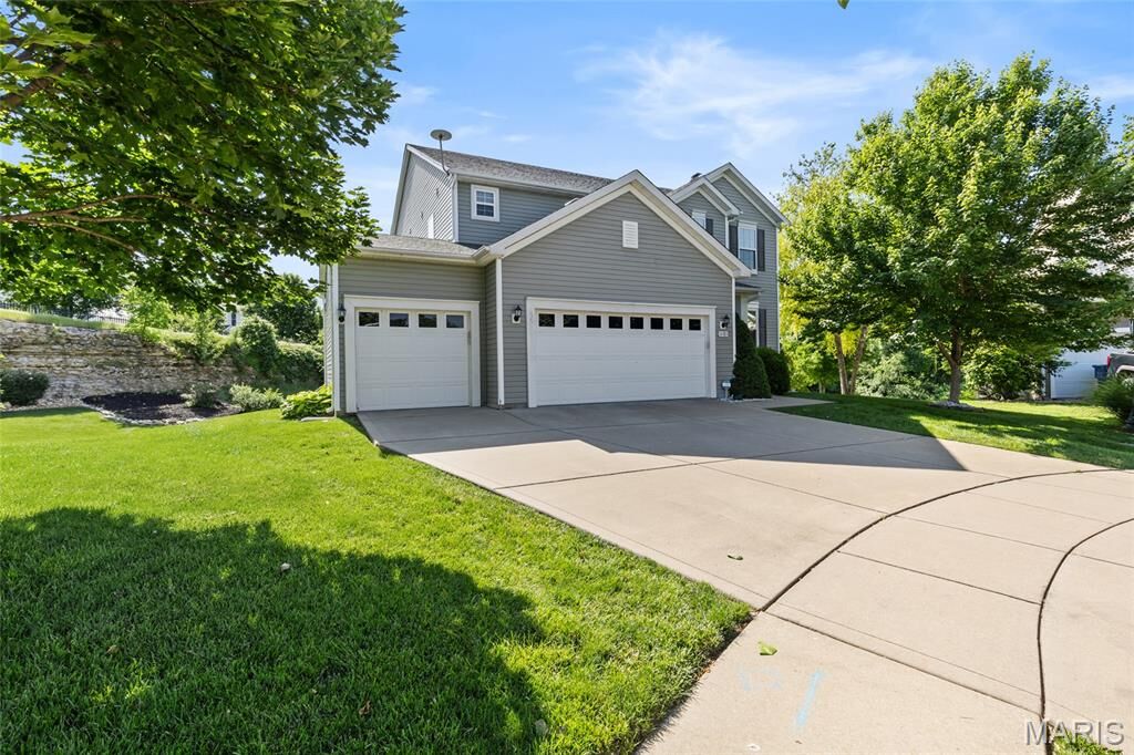 Property Photo:  1181 Regents Court  MO 63368 