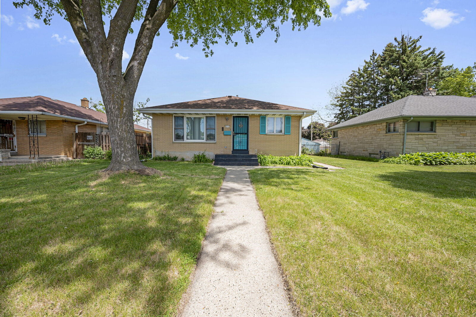 Property Photo: 4846 N 76th St WI 53218