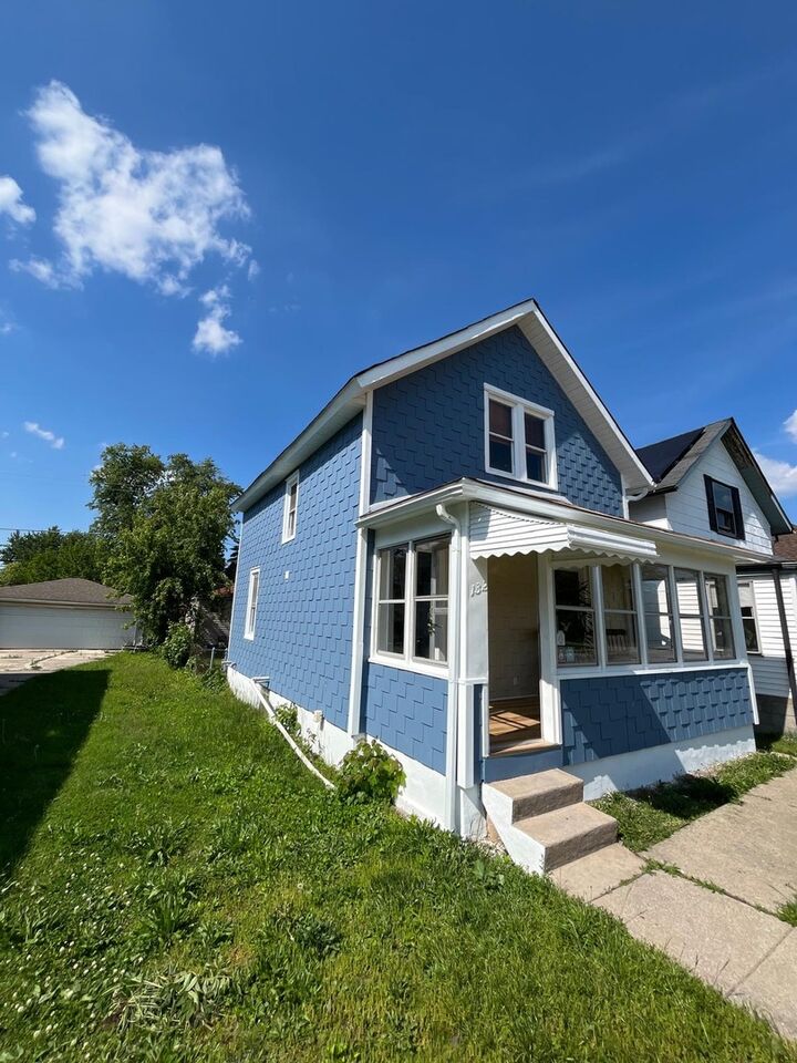 Property Photo:  132 156th Place  IL 60409 