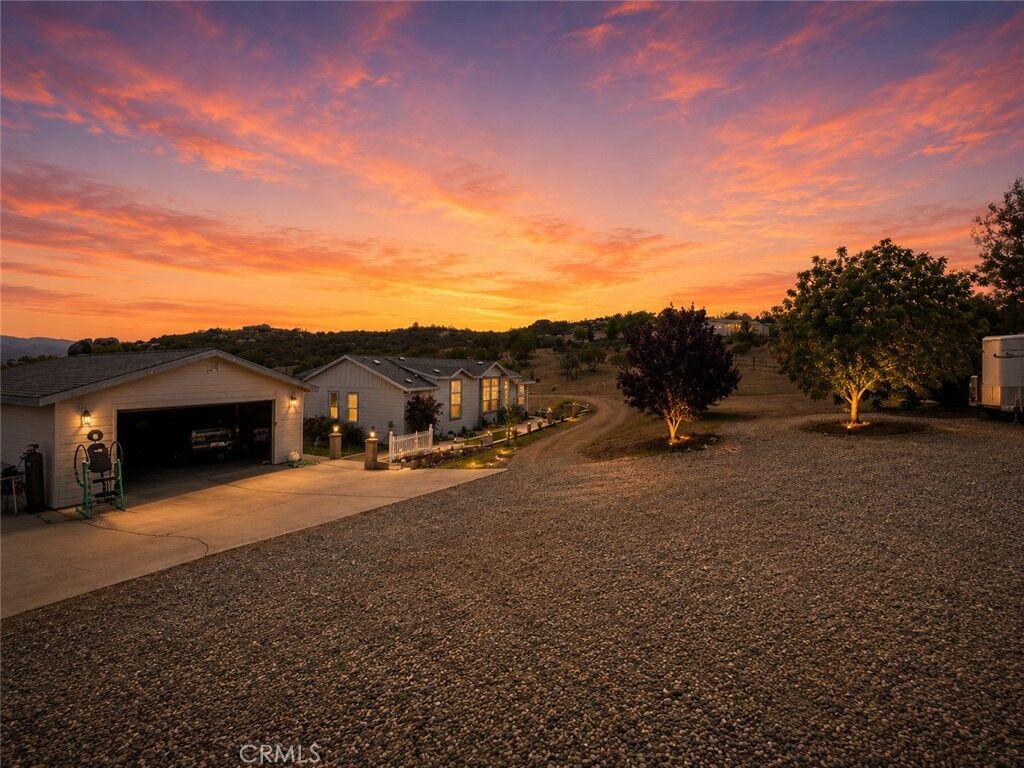 Property Photo:  42913 Rolling Hills Dr  CA 92536 