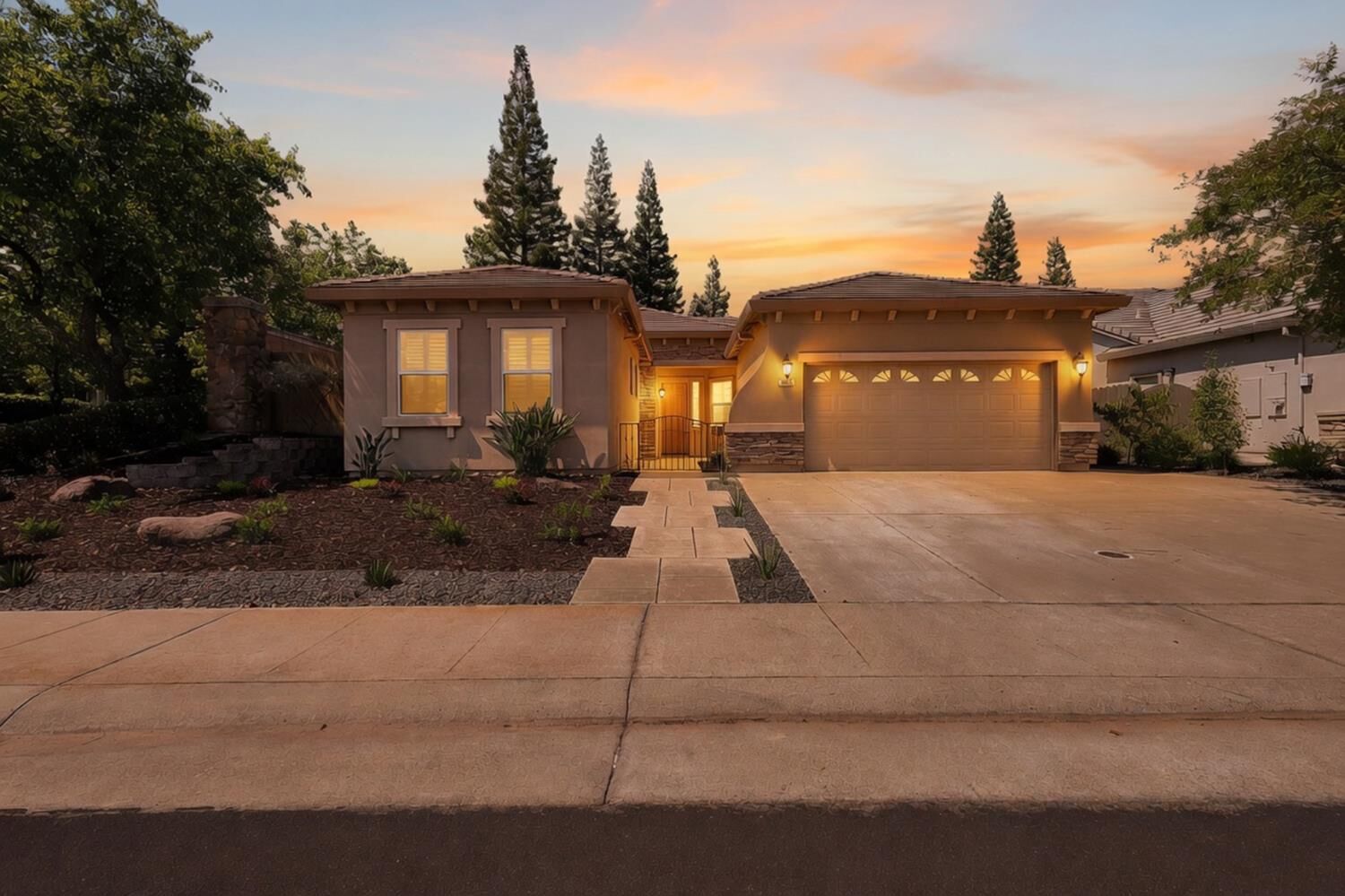 Property Photo: 3001 Demartini Drive CA 95661