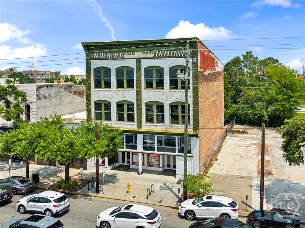 Property Photo:  408 Martin Luther King Boulevard  GA 31401 