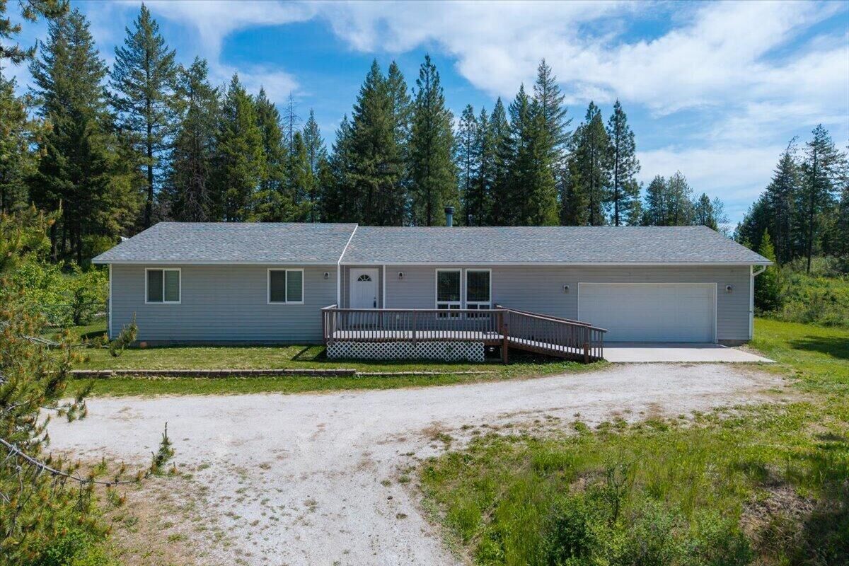 Property Photo: 3362 Thompson Rd WA 99181