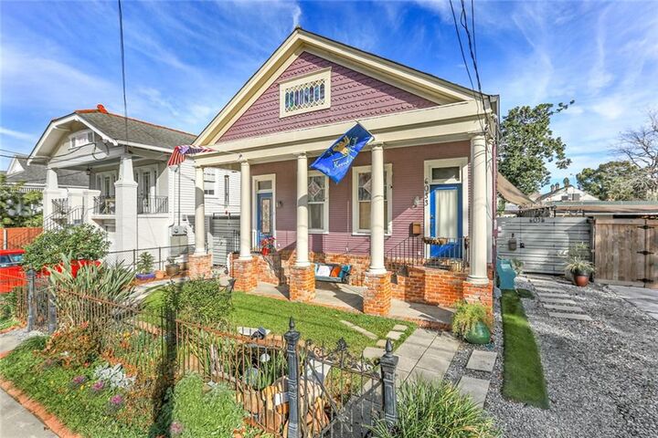 Property Photo:  6035 Tchoupitoulas Street  LA 70118 