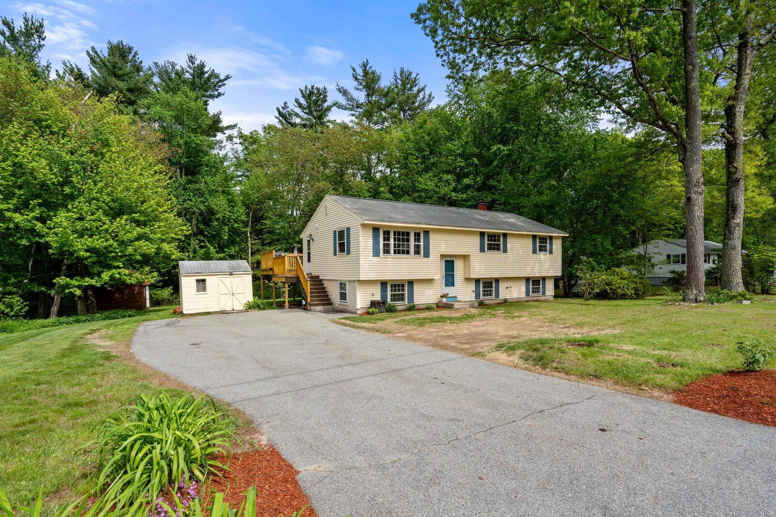 Property Photo:  87 Belmont Drive  NH 03054 
