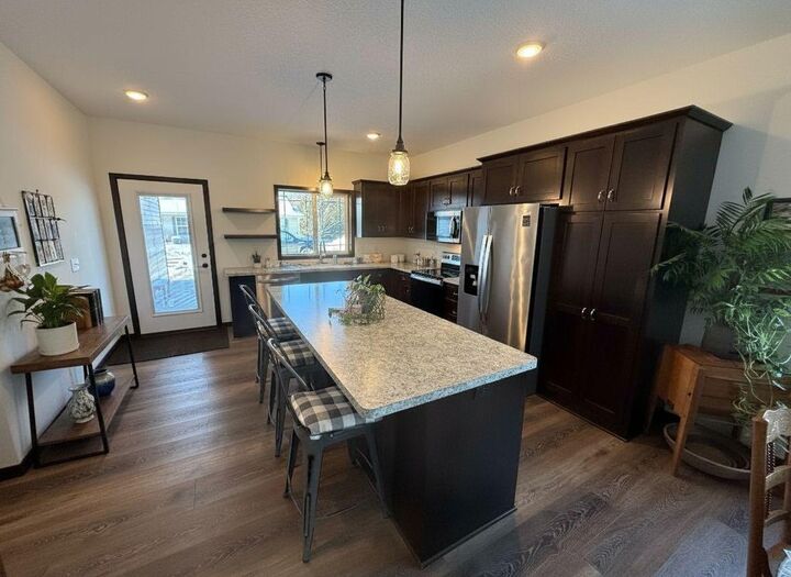 Property Photo:  801 Golden Way NW  MN 55040 