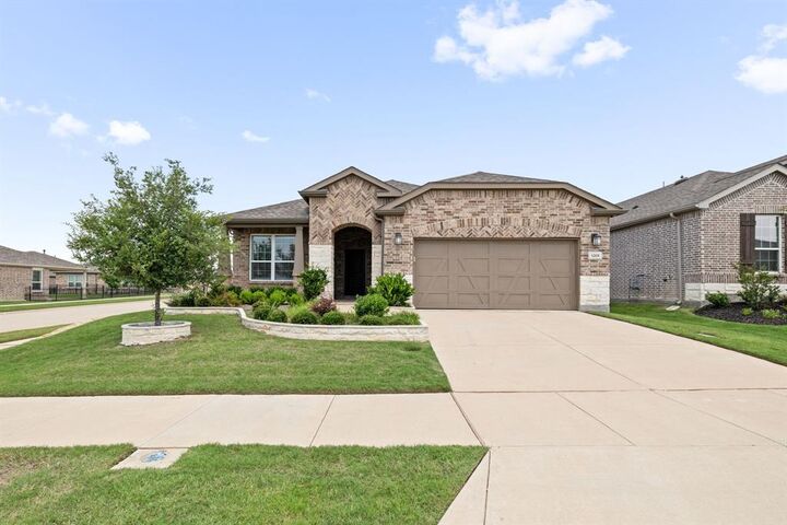 Property Photo: 1201 Cornerstone Drive TX 76227