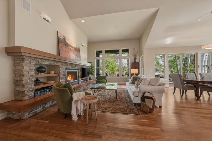 Property Photo: 19288 Goose Creek Court OR 97702