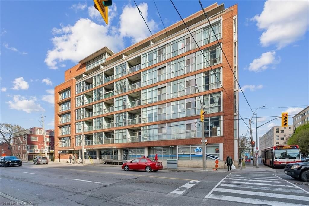 Property Photo: 1375 Dupont Street 612 ON M6H 4J8