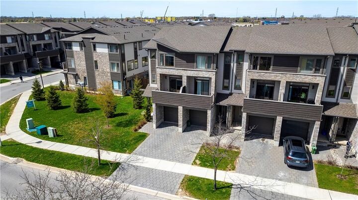 Property Photo:  2060 Meadowgate Boulevard  ON N6M 0H5 