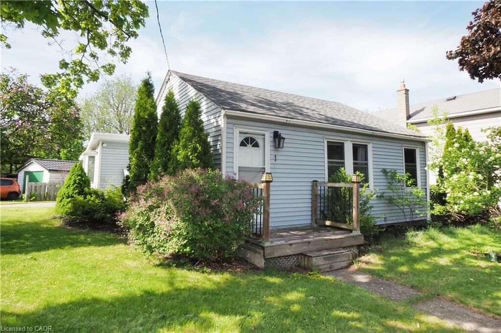 Property Photo:  1 Forbes Street  ON N3C 2E1 