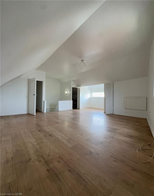 Property Photo:  10 Fairleigh Avenue N  ON L8L 6H2 