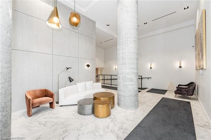 Property Photo: 15 Wellington Street 1702 ON N2G 0E4