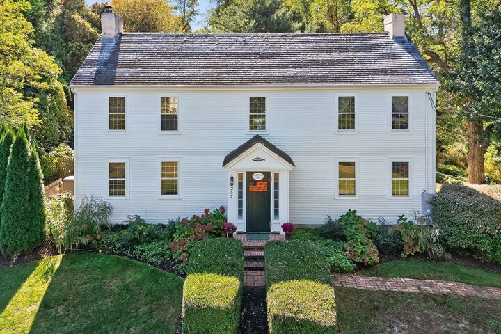 Property Photo:  252 Route 6A  MA 02537 