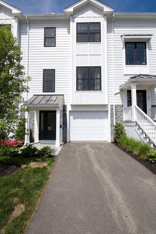 Property Photo:  68 Prospect St 16  MA 01960 