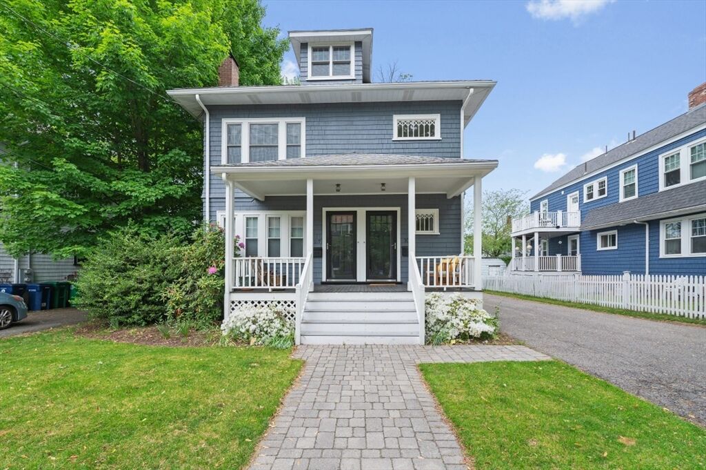 Property Photo:  105-107 Adena Rd 105  MA 02465 