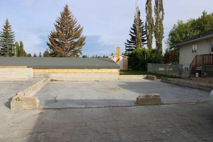 Property Photo:  4902 Putter Close  AB T8W 2G5 