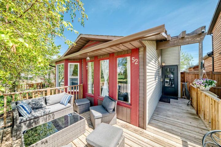Property Photo: 52 Beacham Road NW AB T3K 1S4