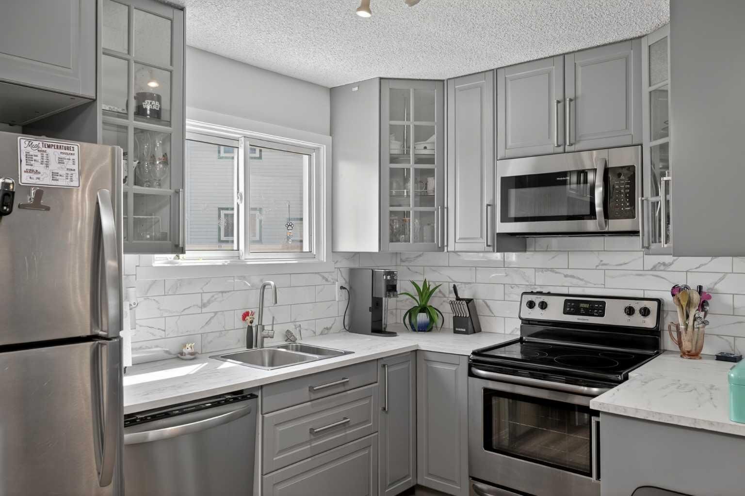Property Photo:  131 Templehill Drive NE 47  AB T1Y 4T1 