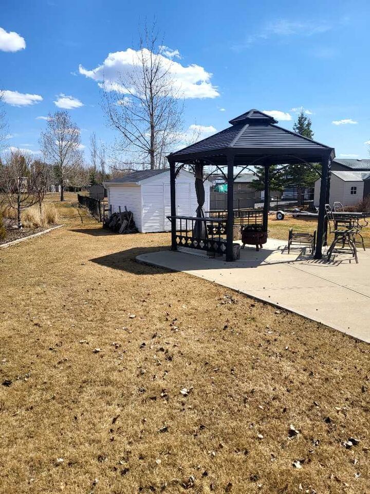 Property Photo:  10042 Township Road 422 166A  AB T0C 2J0 