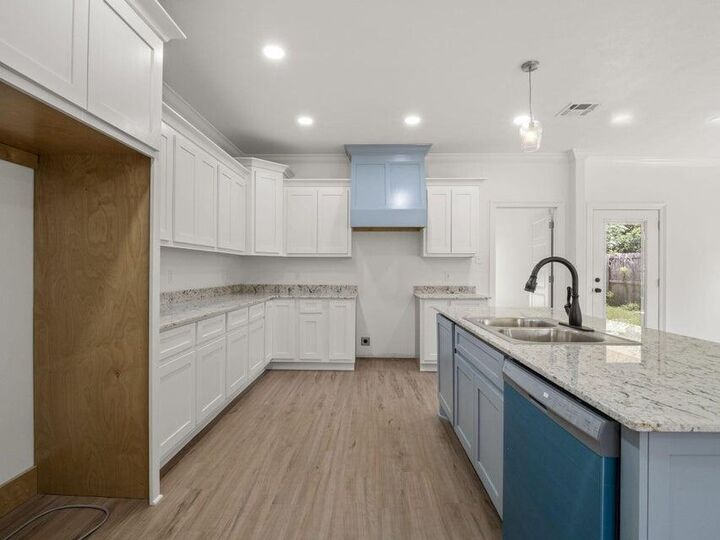 Property Photo:  1281 Miller  LA 70634 