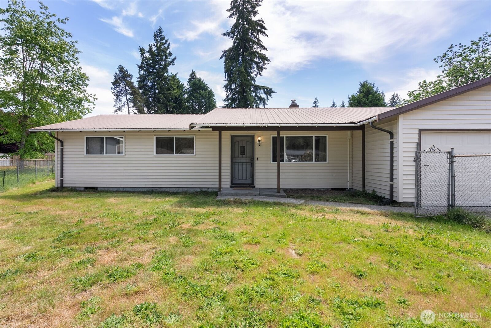 Property Photo: 2974 SE Alson Court WA 98366