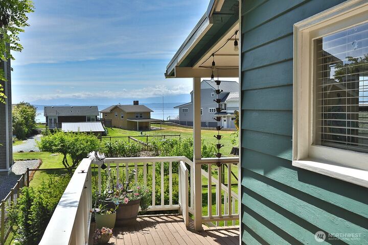 Property Photo:  5822  Mutiny Bay Road  WA 98249 