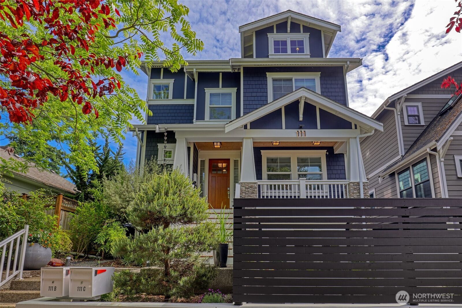 Property Photo:  111 NE 63rd Street  WA 98115 