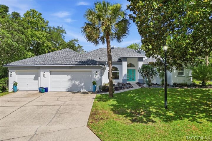 Property Photo:  21 Fiddlewood Court  FL 34446 
