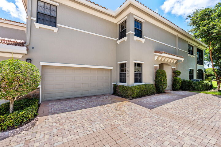 Property Photo:  7543 Old Thyme Court 1C  FL 33076 