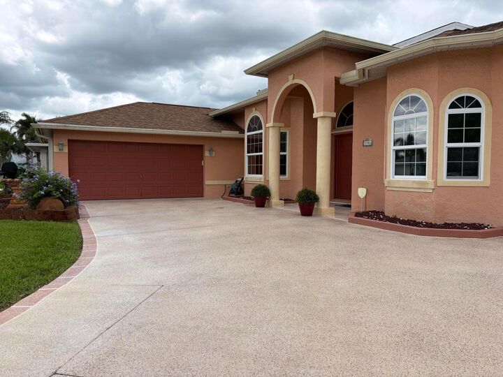 Property Photo: 3306 SE Ford Lane SE FL 34984