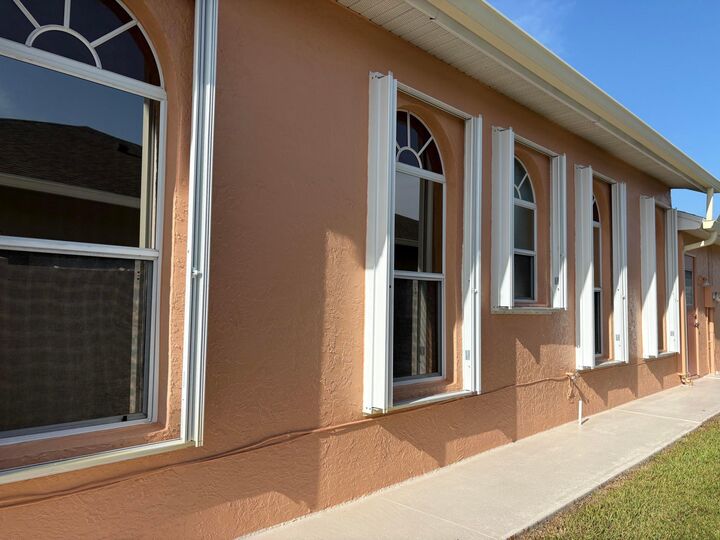 Property Photo: 3306 SE Ford Lane SE FL 34984