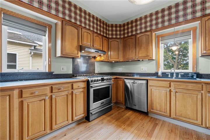 Property Photo:  17 Woodward Avenue  RI 02914 