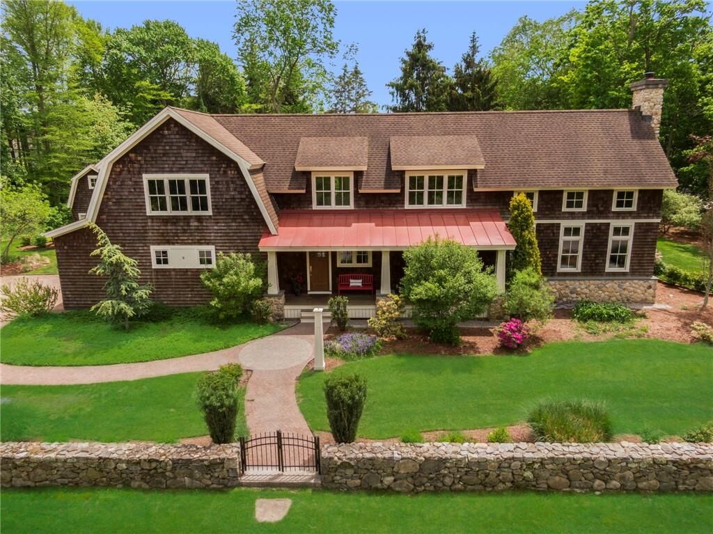 Property Photo:  104 Ferry Road  RI 02809 