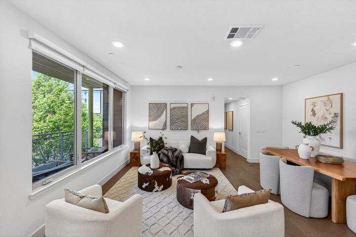 Property Photo:  1690 Delano Street 20  CA 95035 