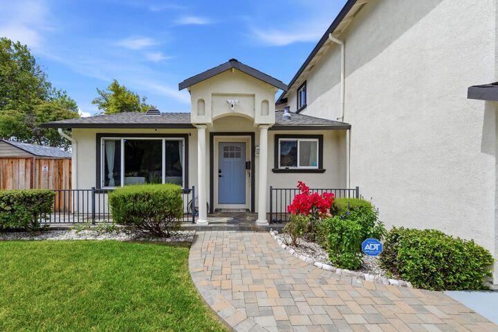 Property Photo: 31313 Santa Rita Way CA 94587