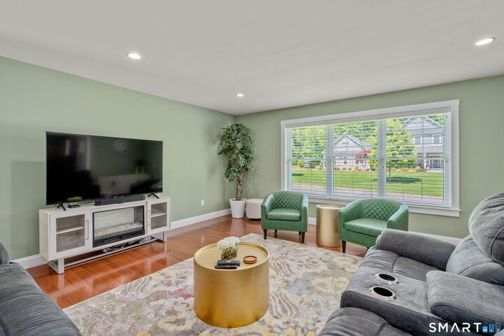 Property Photo:  5 Limric Lane  CT 06078 