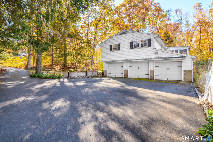 Property Photo:  16 Marion Road  CT 06524 