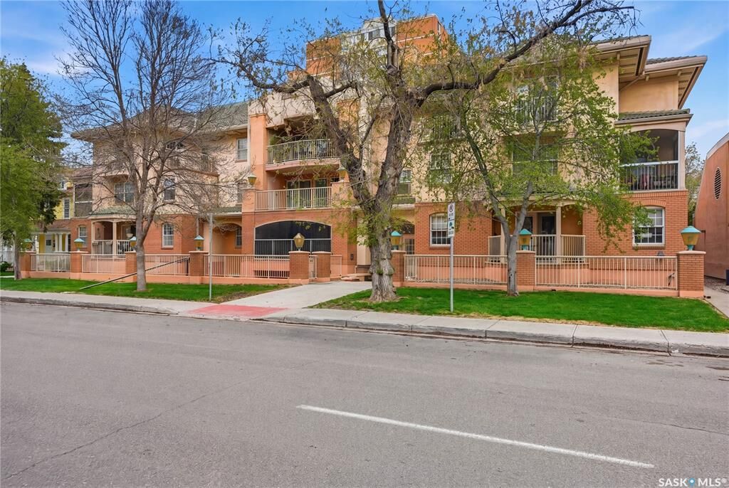 Property Photo: 2315 Cornwall Street 206 SK S4P 2L4