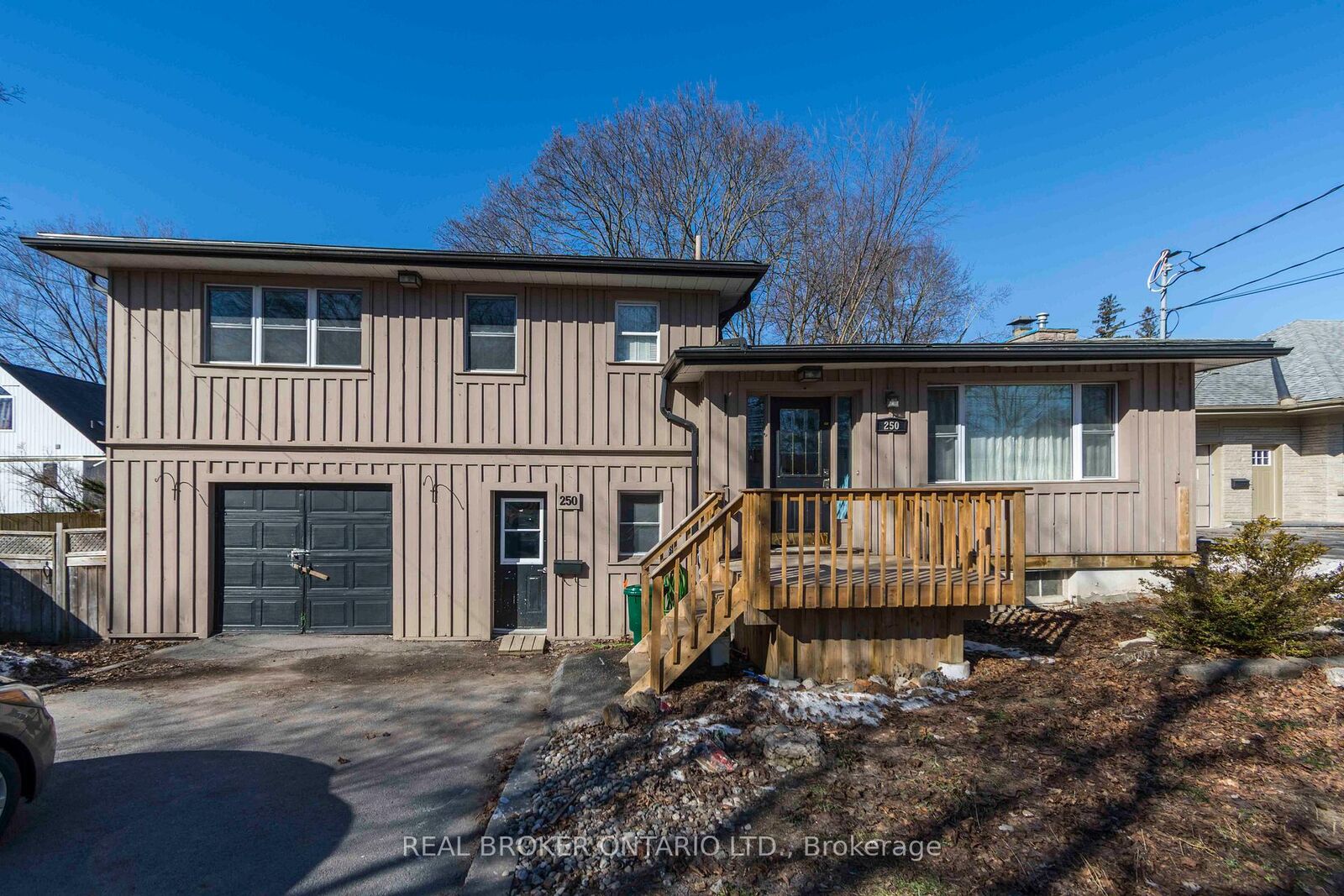 Property Photo: 250 Macdonald Avenue ON K8N 3Y9