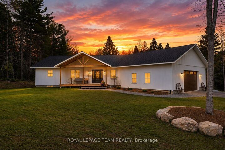Property Photo: 36 Hillcrest Avenue ON K0J 1N0