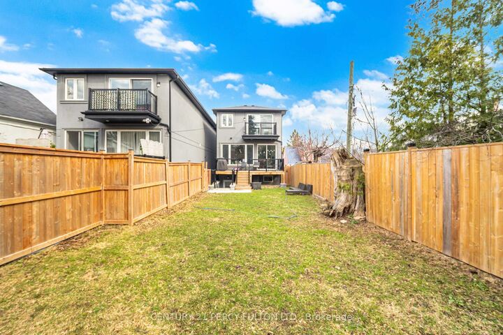 Property Photo: 195 Danforth Road ON M1L 3X1
