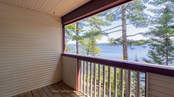 Property Photo: 10 Coveside Drive 208 ON P1H 1C3