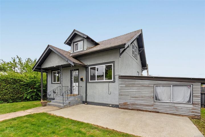 Property Photo:  2798 10th Ave  BC V9Y 2N9 