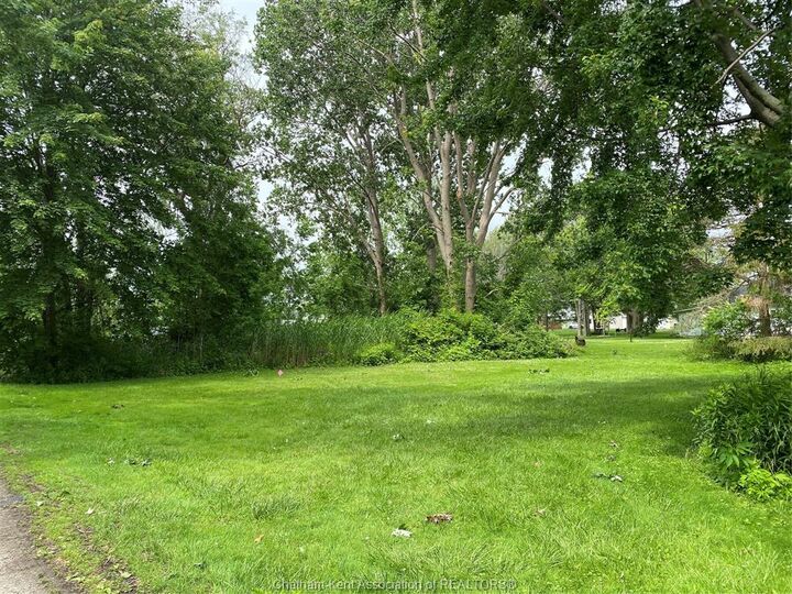 Property Photo: 153 To 159 St George Street ON N0P 1A0