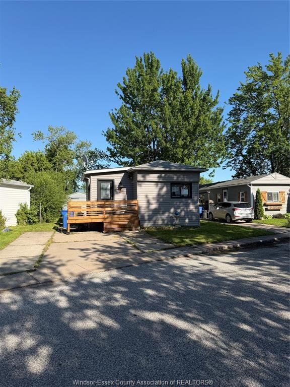 Property Photo:  4 Cedar Crescent  ON N0R 1J0 