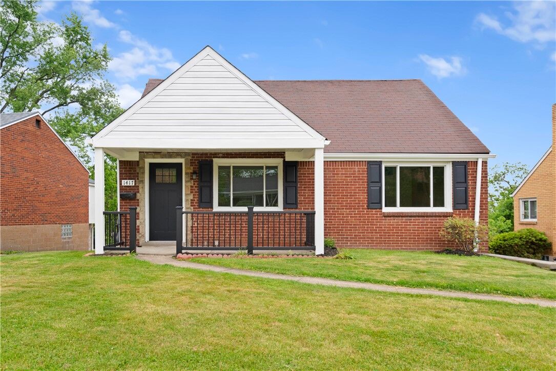 Property Photo: 1417 Jefferson Heights Rd PA 15235