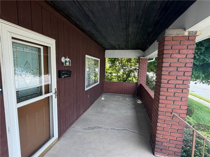 Property Photo: 1041 4th Street PA 15063