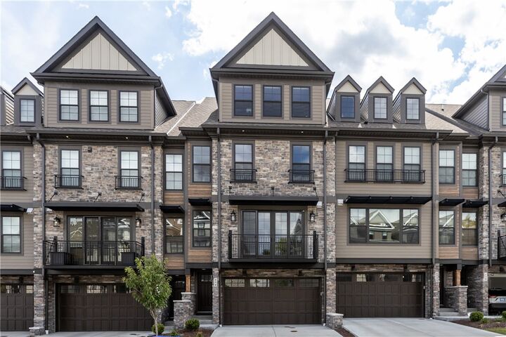 Property Photo: 134 Enclave Dr PA 16046