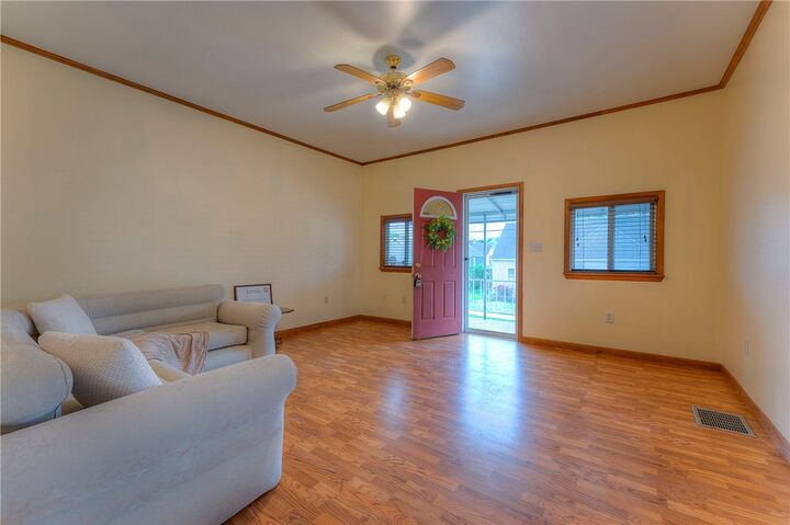 Property Photo:  213 Grant Street  PA 15601 